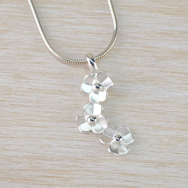 Silver Forget me Not Flower Pendant by 'JB Designs'.