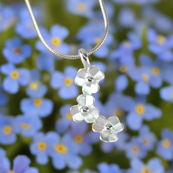Silver Forget me Not Flower Pendant by 'JB Designs'.