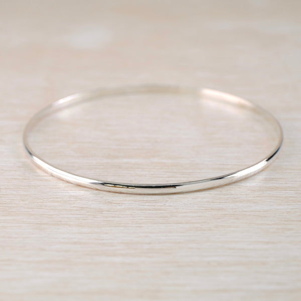 Light and Delicate Polished Sterling Silver Bangle Bracelet.