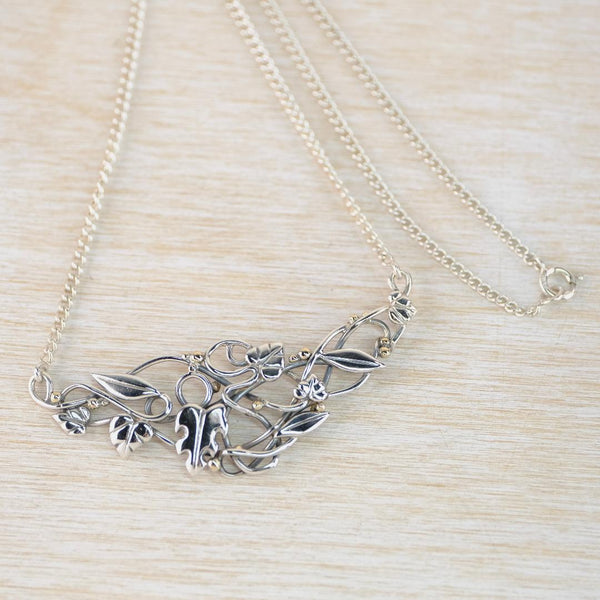 Vintage Sterling Silver Necklace with Leaves and Berries.