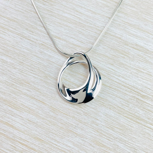 Contemporary Sterling Silver Swirl Pendant. Contemporary Sterling Silver Swirl Pendant.