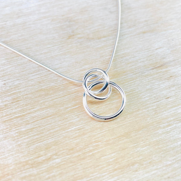 Sterling Silver Entwined Circles Pendant by 'Unique and Co'