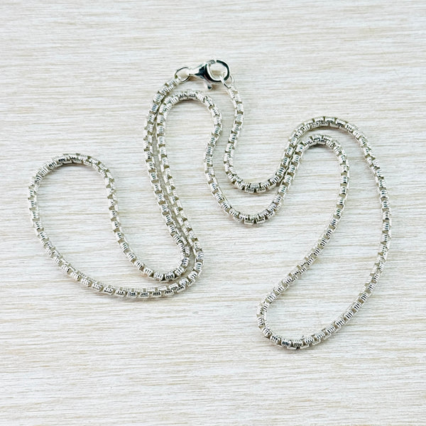 42 cm Sterling Silver Rounded Box Chain.