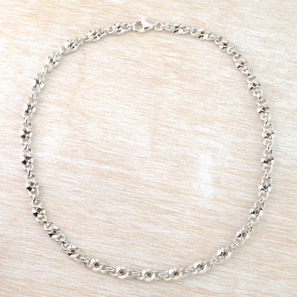 Decorative Solid Link Free Flowing Sterling Silver Necklace.