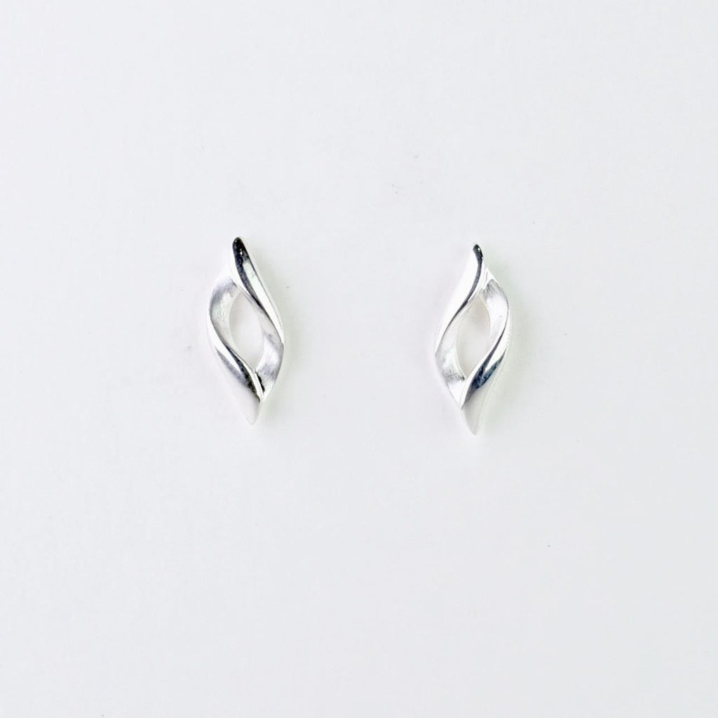 Silver stud cheap earrings uk