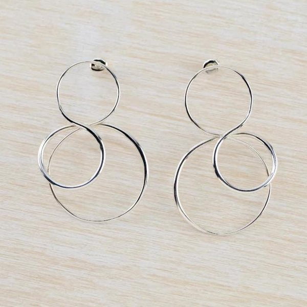 Sterling Silver Interlinked Circle Drop Earrings.