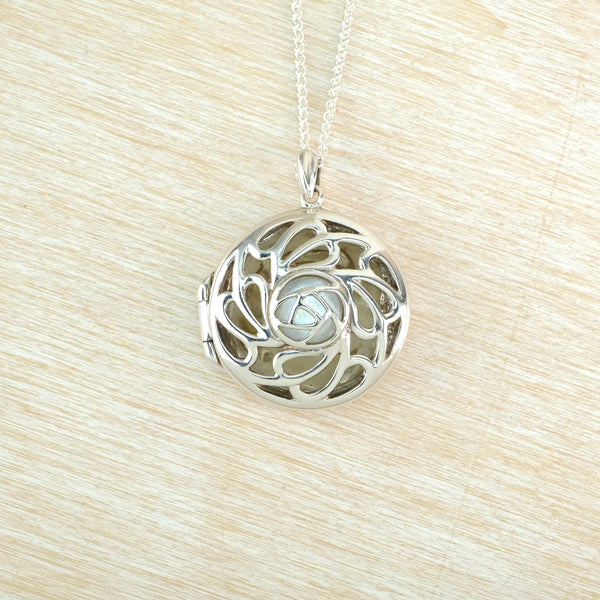 Vintage Sterling SIlver Round Locket Pendant with Mother of Pearl.