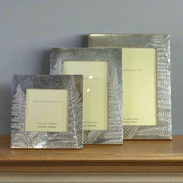 Handmade Fern Design Pewter Photograph Frame ( 3.5" x 3.5" Picture).