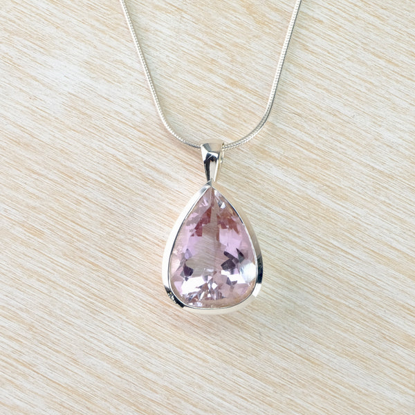 Tear Drop Silver and Amethyst Pendant.