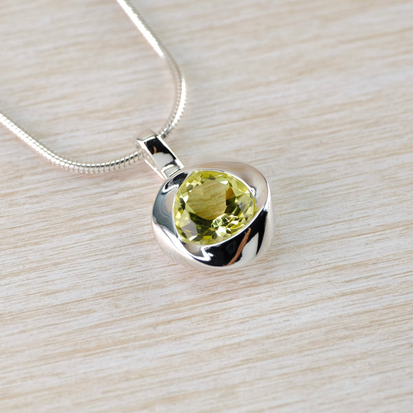 Lemon Quartz and Silver Pendant.
