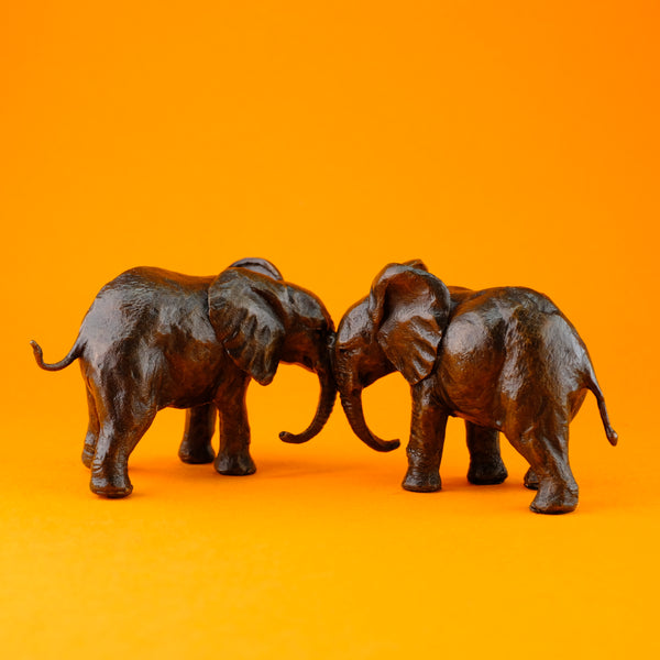 Bronze 'Best Friends Elephants' by Michael Simpson.