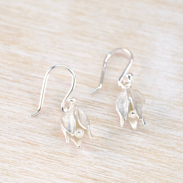 Flower Head Drop Earrings.