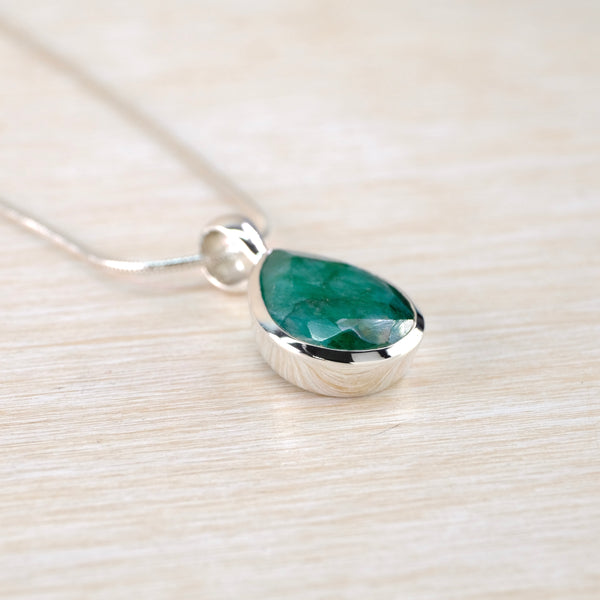 Emerald Quartz and  Sterling Silver Pendant.