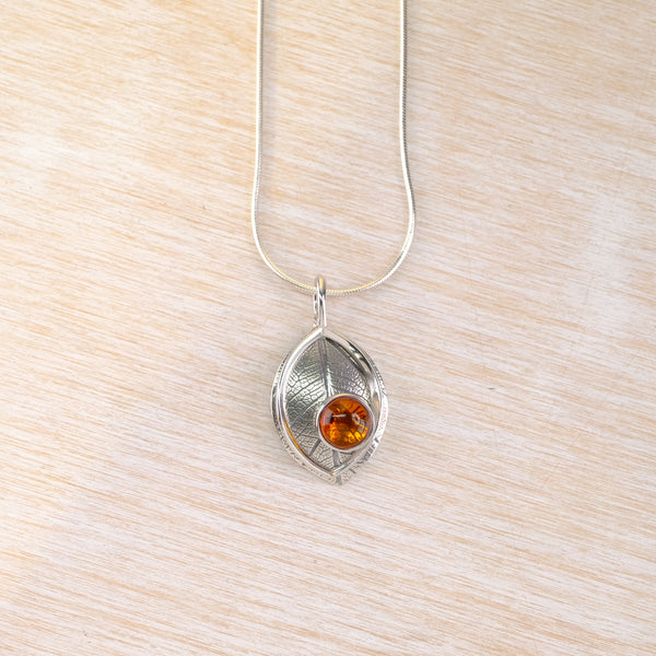 Sterling Silver and Amber Double Leaf Design Pendant Necklace.