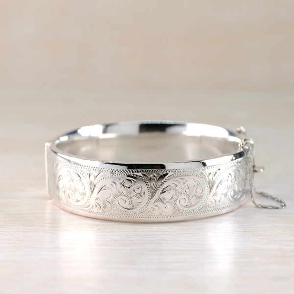 Vintage Engraved Sterling Silver Bangle Bracelet, Hallmarked Birmingham 1965.