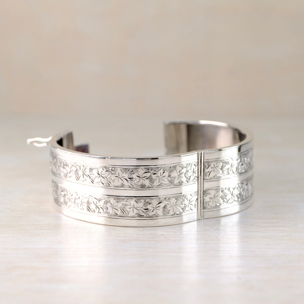 Victorian Engraved Silver Bangle Bracelet.
