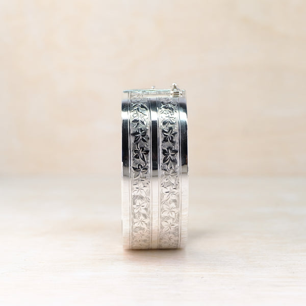 Victorian Engraved Silver Bangle Bracelet.