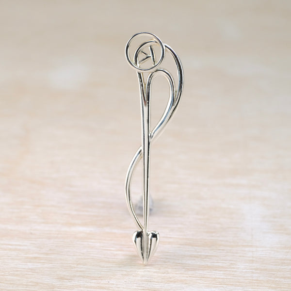 Vintage Mackintosh Style Brooch in Sterling Silver.