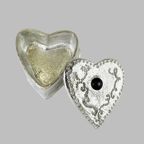 A Handmade Pewter Heart Trinket Box with Garnet.
