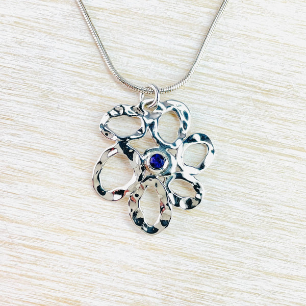 Sterling Silver Flower and Cabochon Amethyst Pendant.