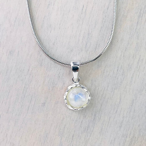 925 Silver Rainbow Moonstone Round Pendant – 1.1 Inch – Natural Gemstone – SilverStarJewel