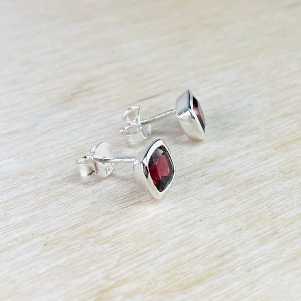 Silver and Garnet Square Stud Earrings.