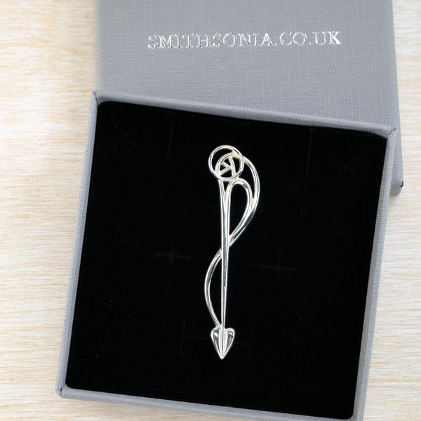 Vintage Mackintosh Style Brooch in Sterling Silver.