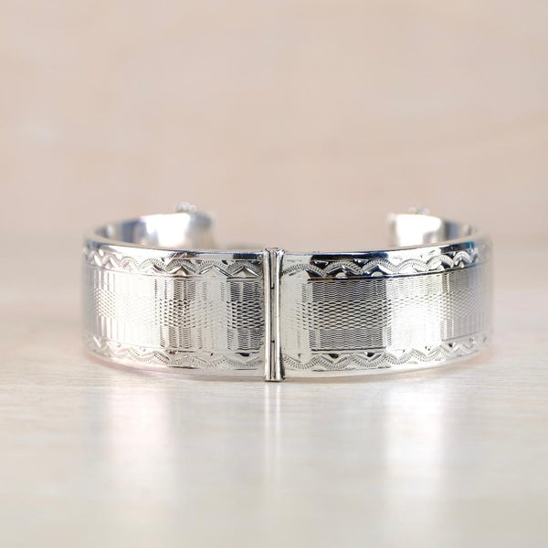 Vintage Sterling Silver Bangle Bracelet, Hallmarked in Birmingham 1947.