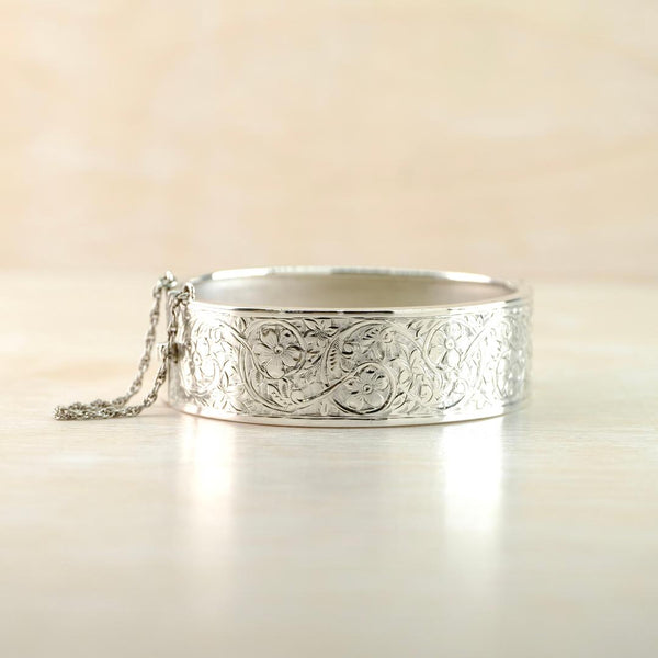 Vintage Engraved Silver Bangle Bracelet, Hallmarked in Birmingham in 1936.
