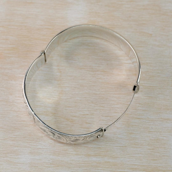 Vintage Silver Bangle Bracelet, Hallmarked in Birmingham 1967.