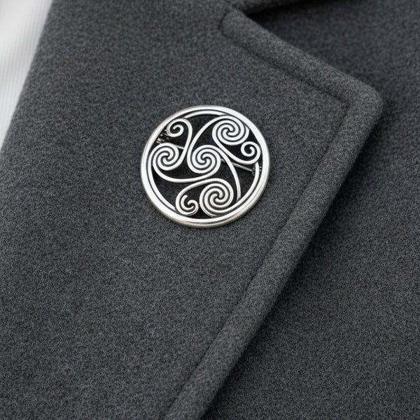Vintage Round Celtic Style Sterling Silver Brooch.