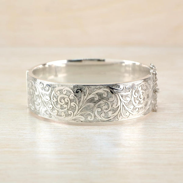 Vintage Sterling Silver Bangle Bracelet, Hallmarked in Birmingham 1942.