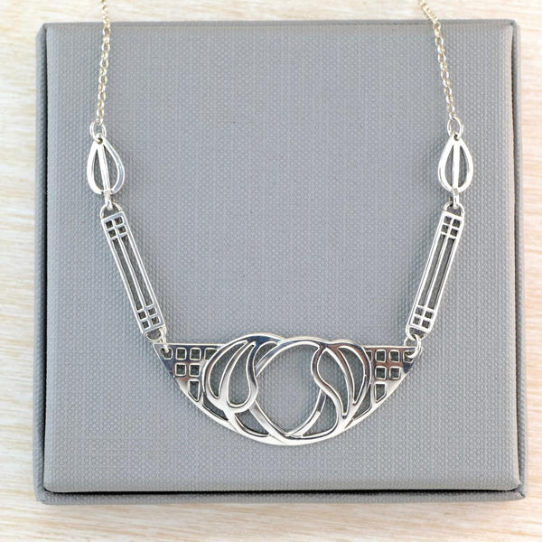 Vintage Sterling Silver Necklet Inspired by Charles Rennie Mackintosh.