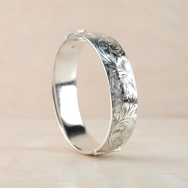 Vintage Silver Bangle Bracelet, Hallmarked in Birmingham 1967.