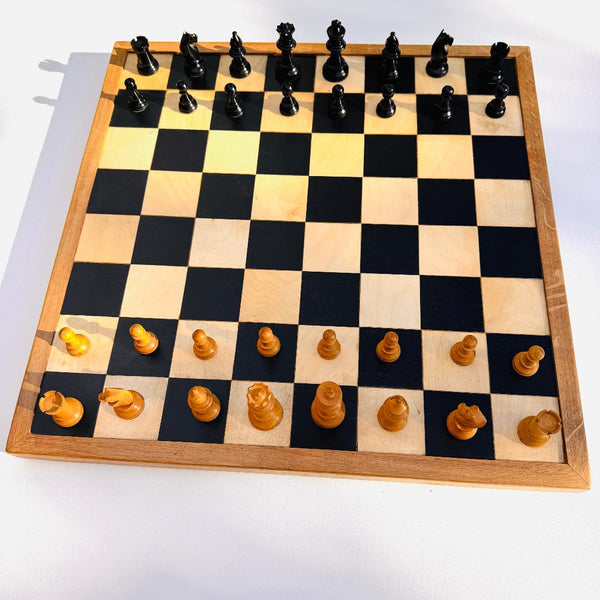Vintage Staunton Wooden Chess Set with Handmade Board.
