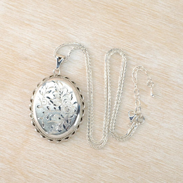 Vintage Sterling Silver Oval Locket Pendant, Hallmarked Birmingham, 1975