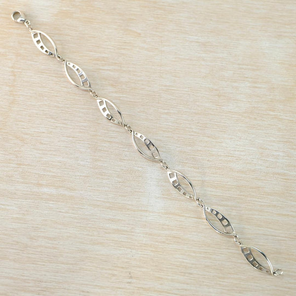 Vintage Silver Linked Bracelet with Charles Rennie Mackintosh Style Design.