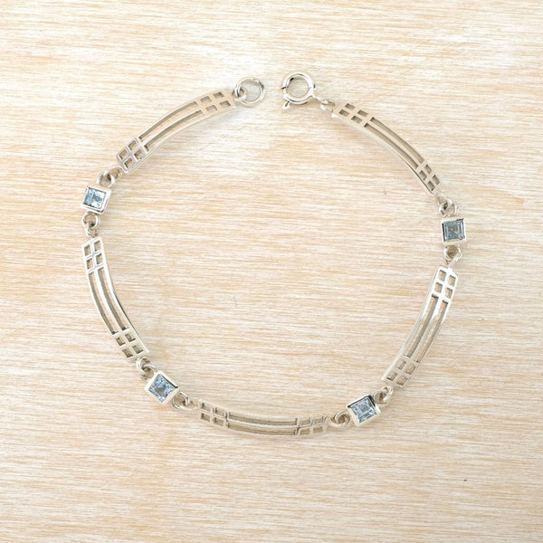 Vintage Silver Link Bracelet with Blue Topaz.