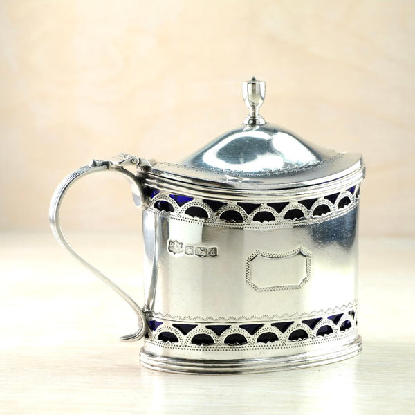 Antique Silver Condiment Pot with Glass Liner, Hallmarked Sheffield 1921.