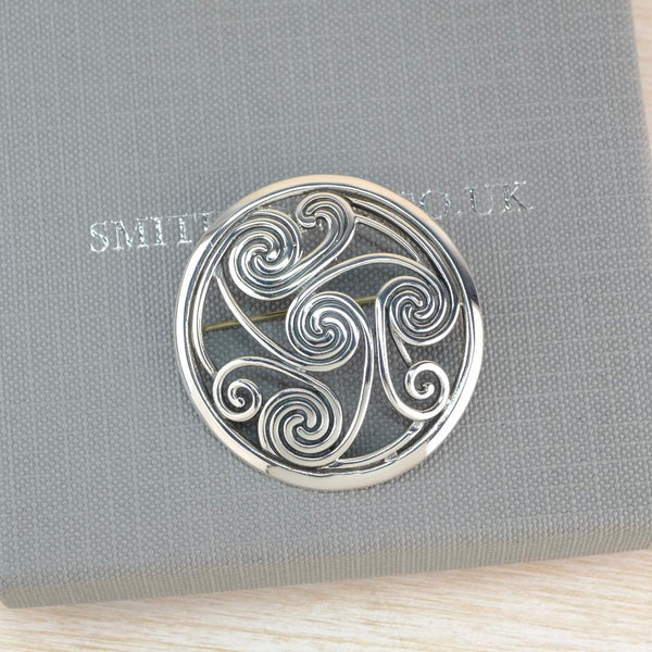 Vintage Round Celtic Style Sterling Silver Brooch.