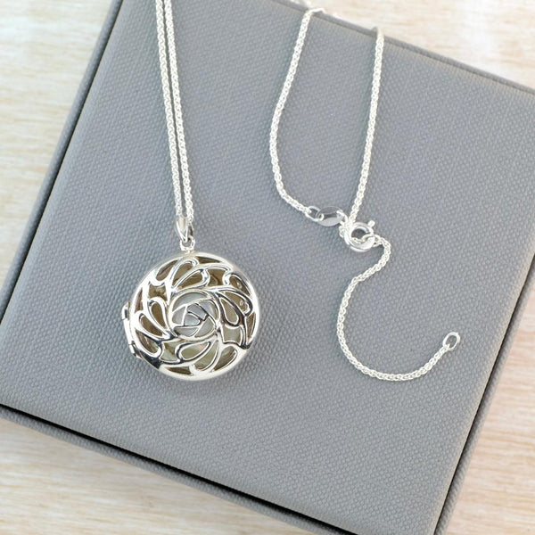 Vintage Sterling SIlver Round Locket Pendant with Mother of Pearl.