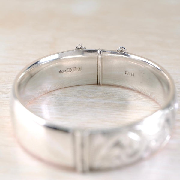 Vintage Sterling Silver Bangle Bracelet, Hallmarked London 1965.