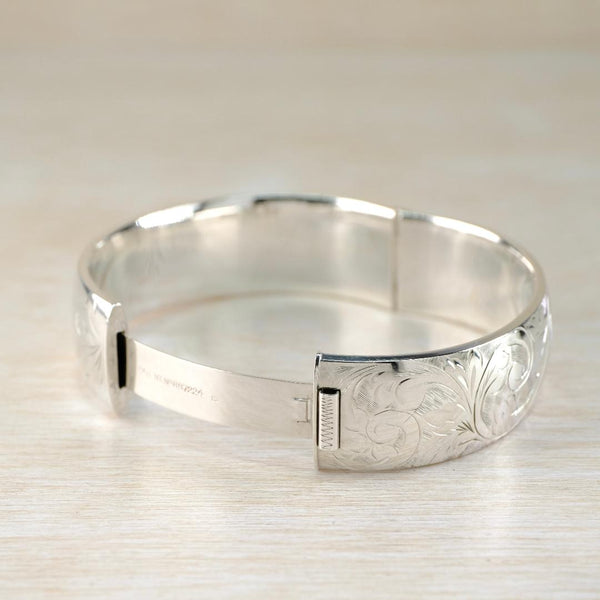 Sterling Silver Bangle Bracelet, Hallmarked in Birmingham 1966.