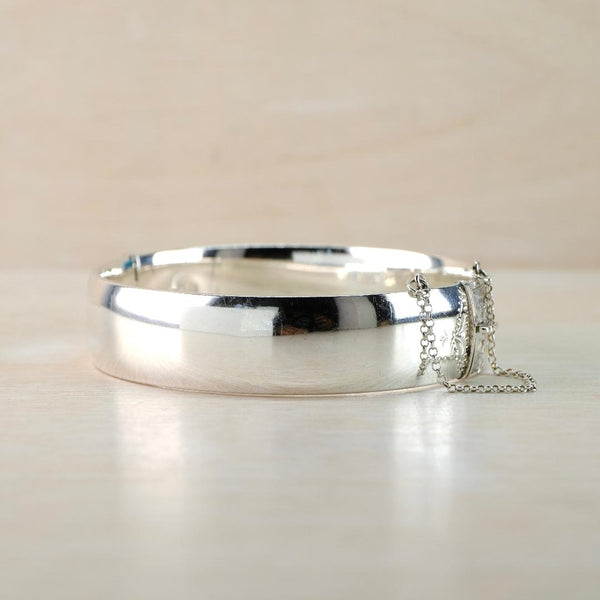 Vintage Sterling Silver Bangle Bracelet, Hallmarked London, 1960.