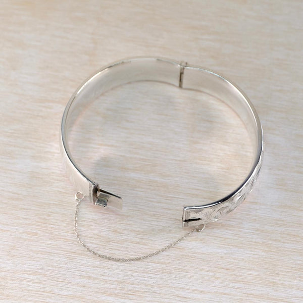 Vintage Sterling Silver Bangle Bracelet, Hallmarked London 1965.