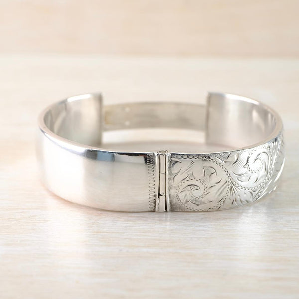 Vintage Silver Bangle Bracelet, Hallmarked Birmingham 1967.