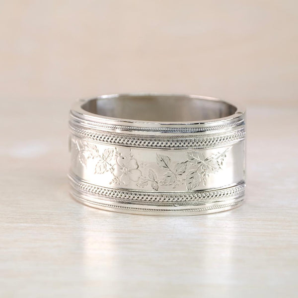 Victorian Engraved Bangle Bracelet.