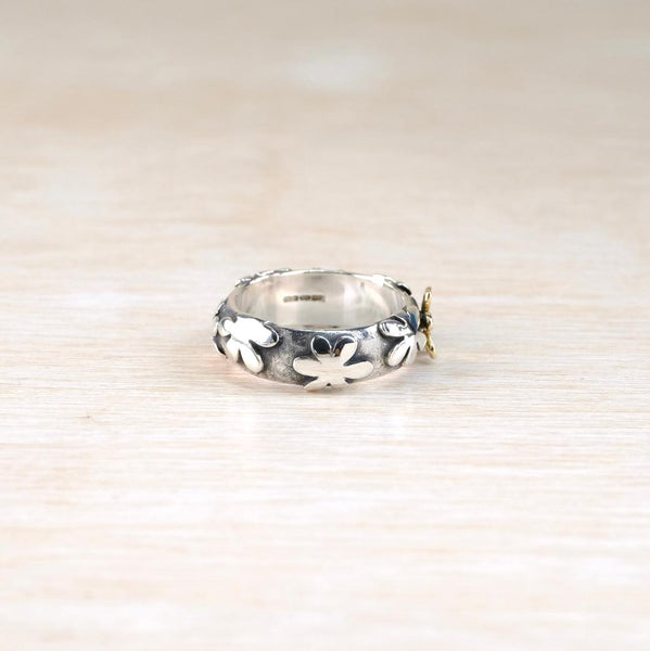 Silver and 9 ct Gold Flower Ring by Linda Macdonald.