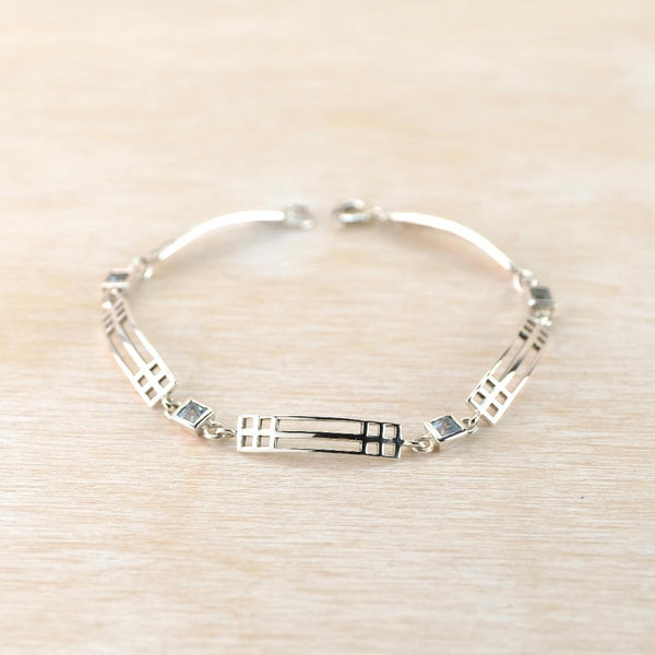 Vintage Silver Link Bracelet with Blue Topaz.