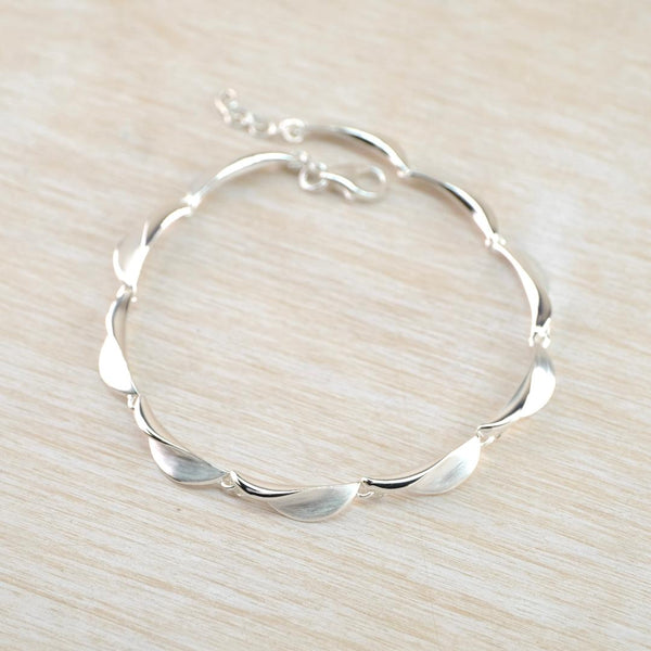Matt and Polished Sterling Silver Twist Linked Bracelet.